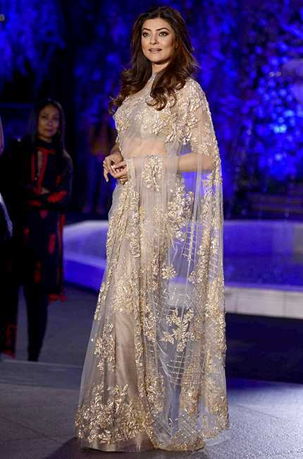 sushmita-sen-inlakme-fashion-week