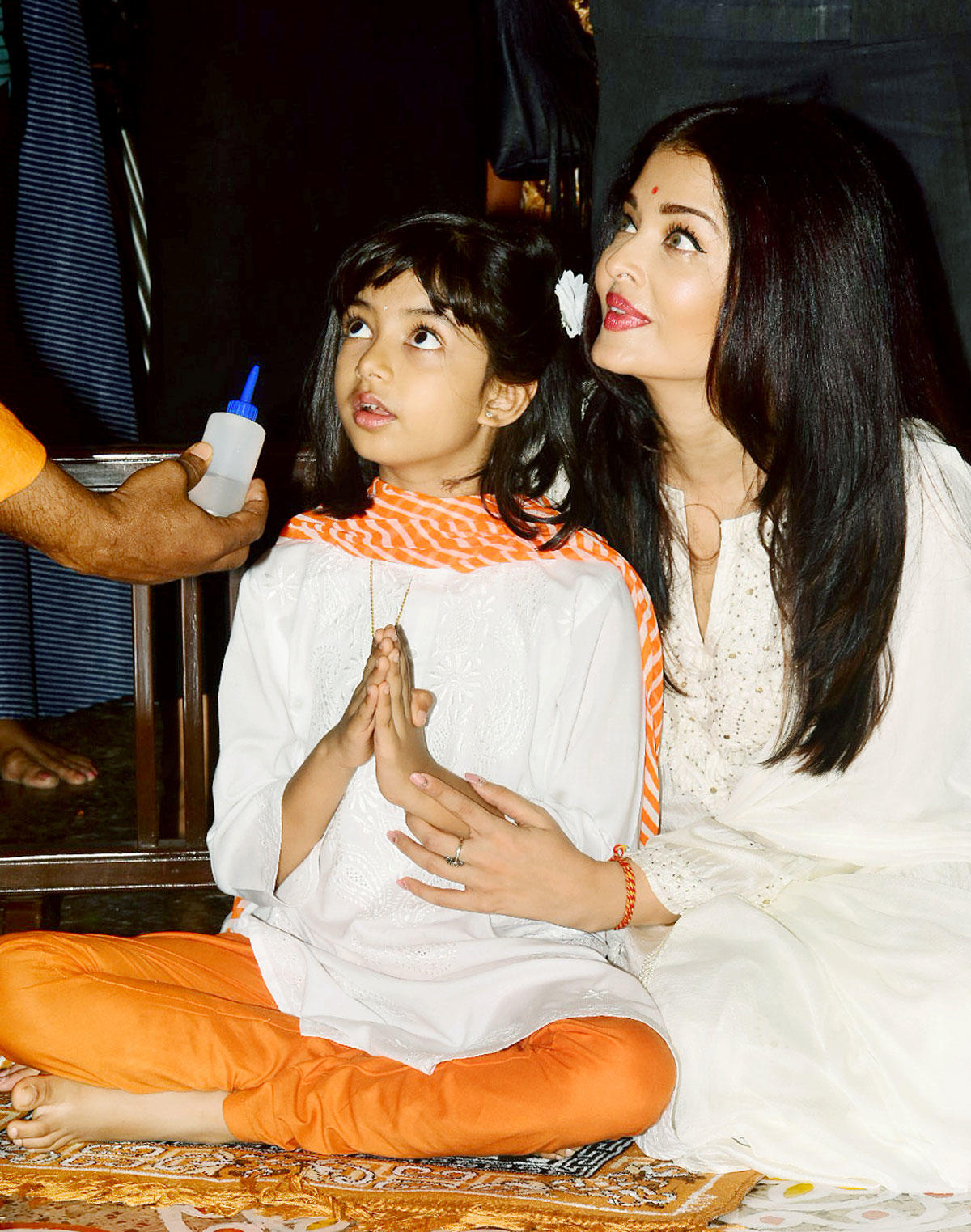 Aishwarya Rai in White Chikankari Salwar Suit Dupatta Set