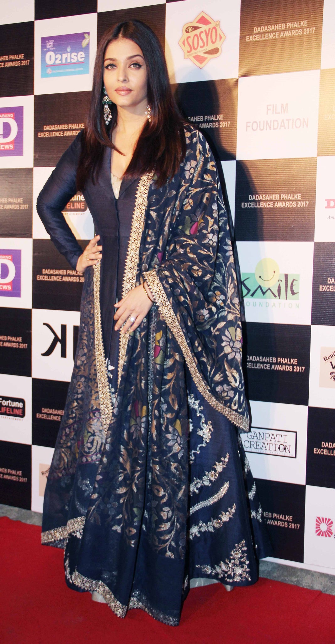 Aishwarya Rai Bachchan Looked Drop Dead Gorgeous In Blue Anarkali Suit By Anju Modi