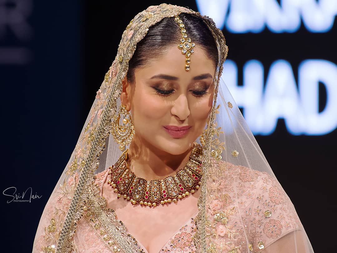 Kareena Kapoor Looked Beautiful & Fashionable In Vikram Phadnis’s Bridal Outfit