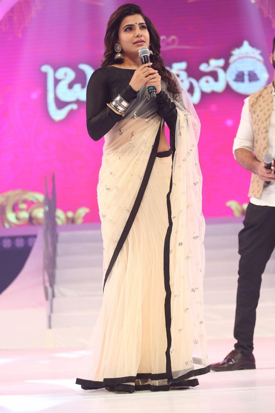 samantha-ruth-prabhu-in-saree