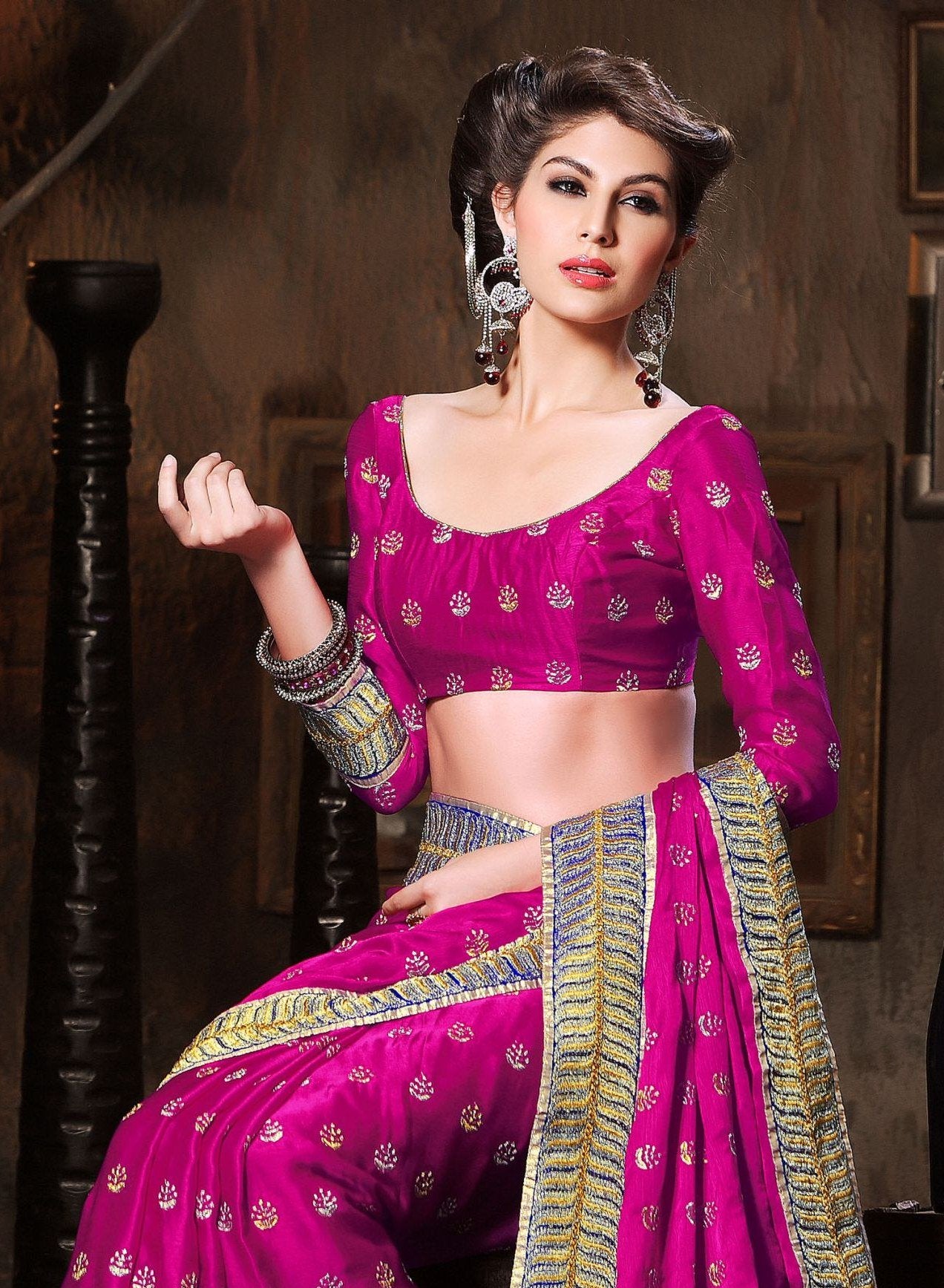 latest-silk-saree-blouse-designs