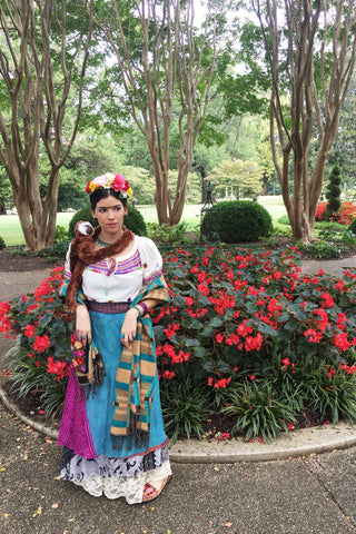 DIY Frida Kahlo Halloween Costume on the ShopMucho.com blog
