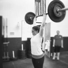 Nikki Morrison power lifting