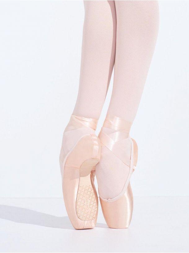 hard shank pointe shoes