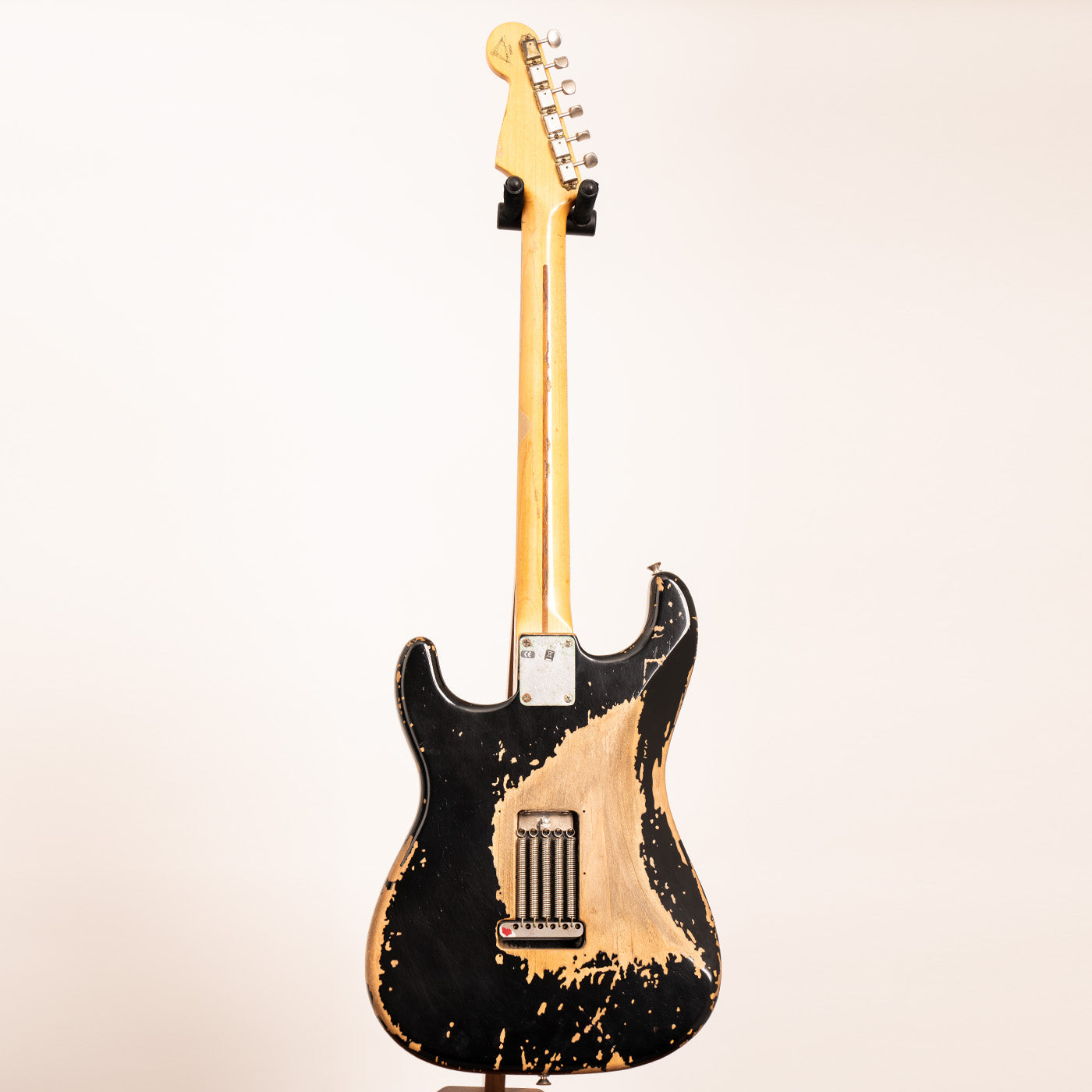 shop eric clapton "blackie" tribute electric guitar, masterbuilt