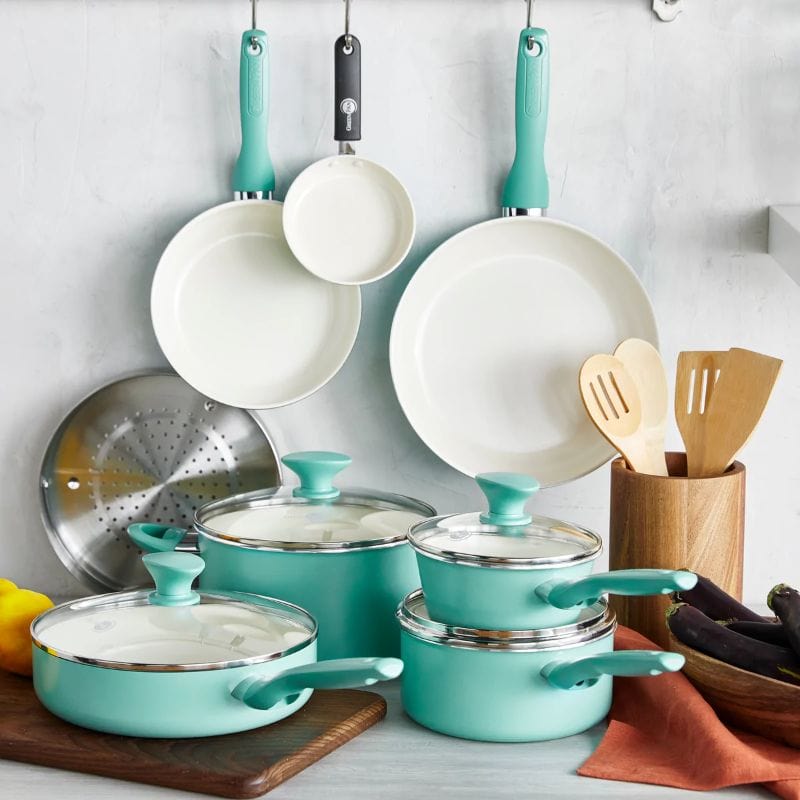 http://cdn.shopify.com/s/files/1/1391/6981/products/greenpan-rio-nonstick-turquoise-16-piece-cookware-set-cc002482-001-40366822261012.jpg?v=1673986634