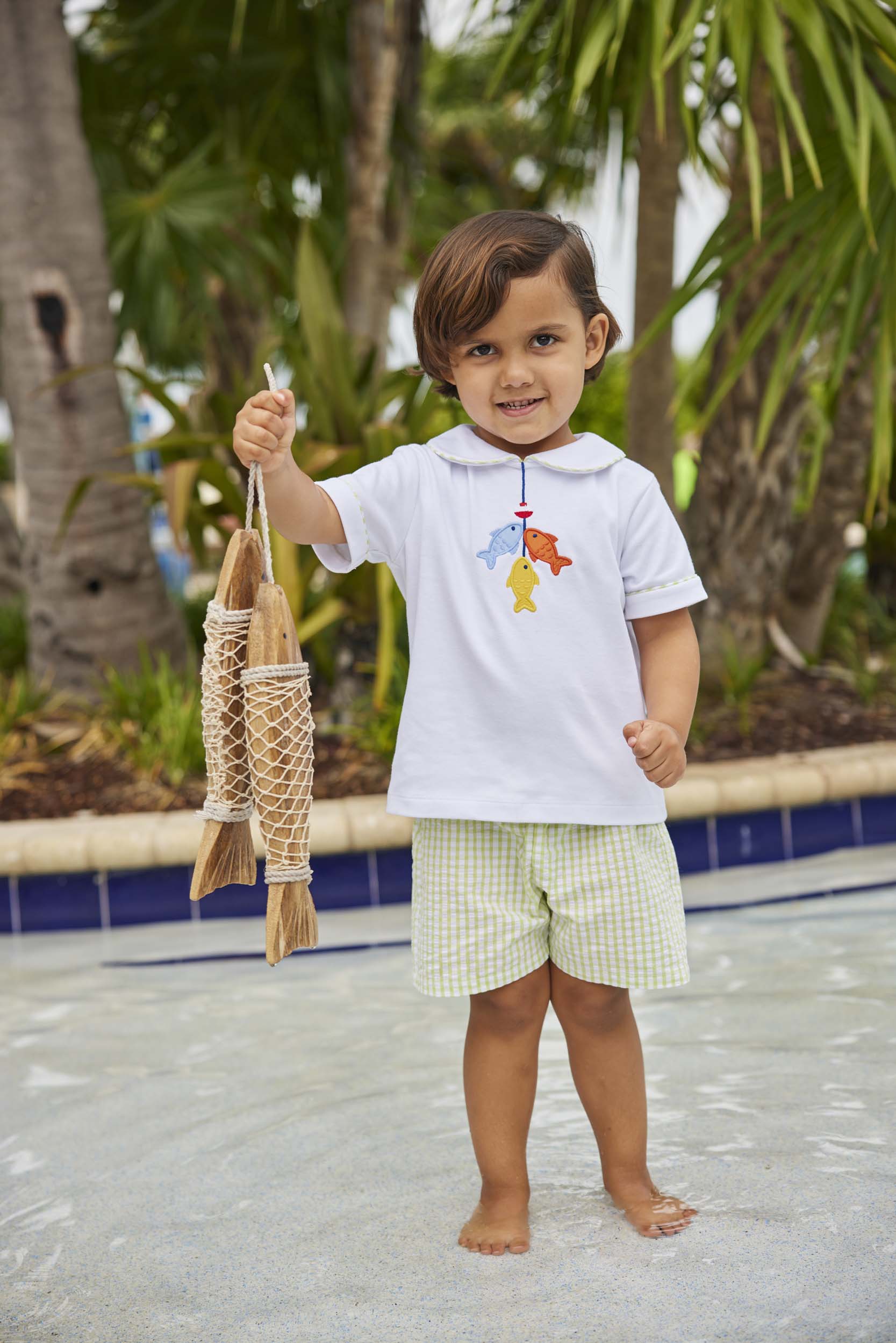 classic childrens clothing boy short set with green gingham shorts and white peter pan shirt with applique fish 