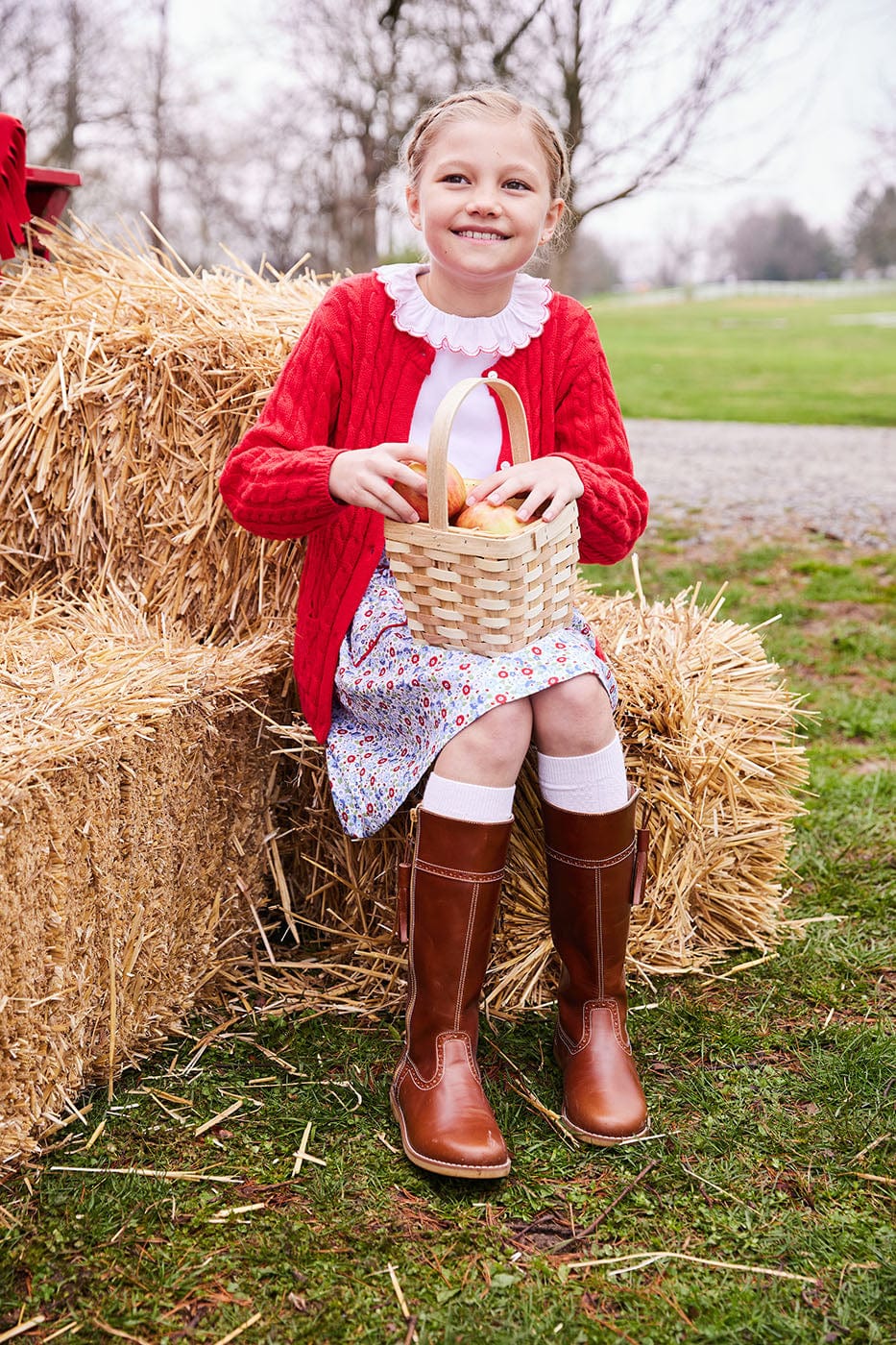 seguridadindustrialcr girl's classic clothing, traditional girl's blouse with a red ruffle