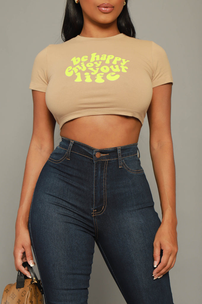 Be Happy Cropped Graphic T-Shirt - Taupe - grundigemergencyradio