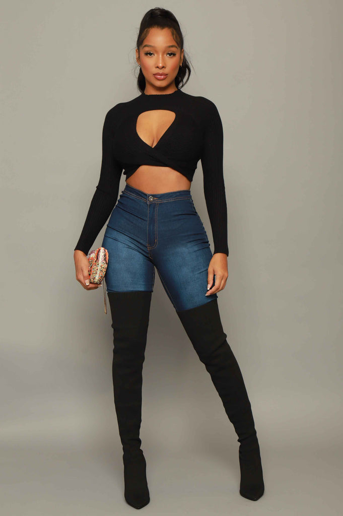 Blissful Cropped Twisted Sweater - Black - grundigemergencyradio