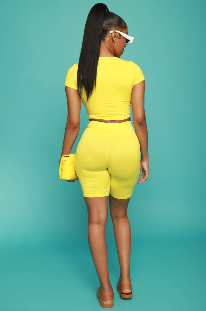 Thrillseeker Crop Top Biker Set - Yellow - grundigemergencyradio