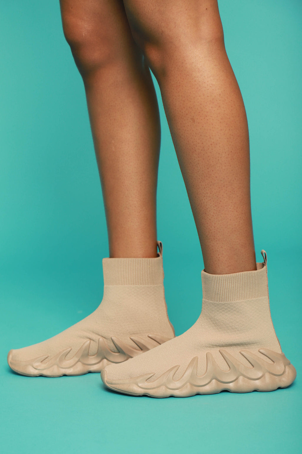 Evolve Knit Foam Sneaker - Nude - grundigemergencyradio