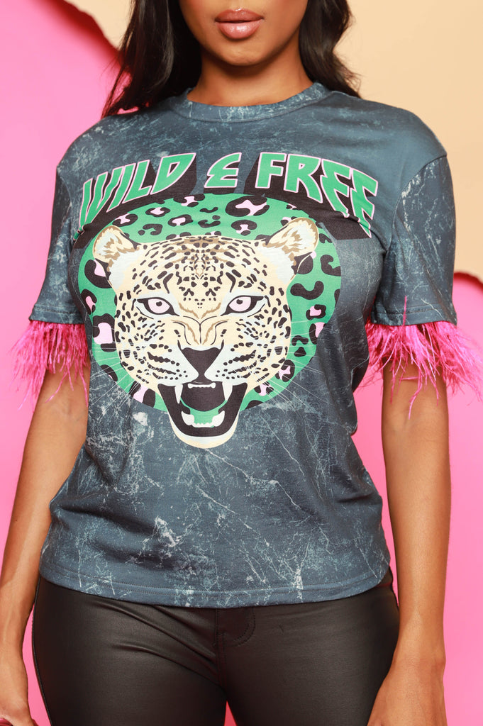 Wild & Free Graphic Print Feather Top - Navy - grundigemergencyradio