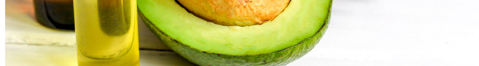benefits of avocado oil on skin