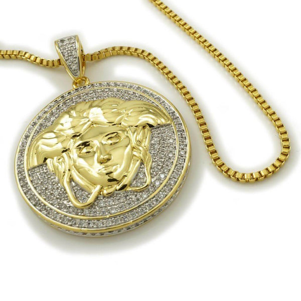 18k gold medusa pendant