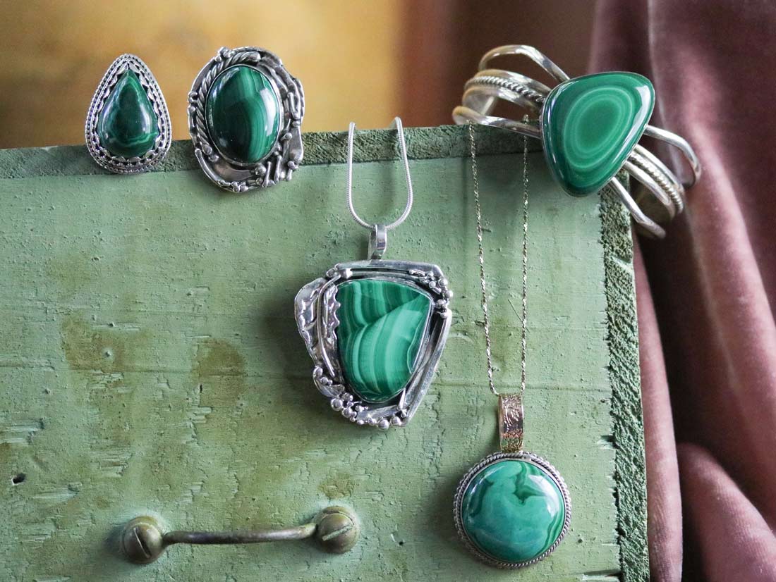 malachite jewelry