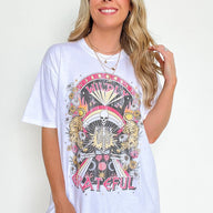  Wildly Grateful Vintage Oversized Graphic Tee - kitchencabinetmagic