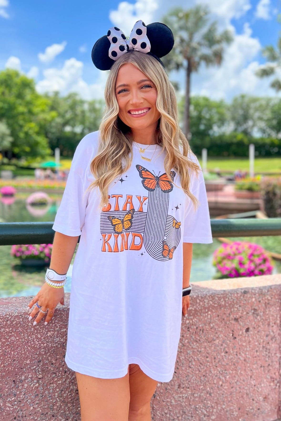 White / SM Stay Kind Butterfly Vintage Oversized Graphic Tee - kitchencabinetmagic