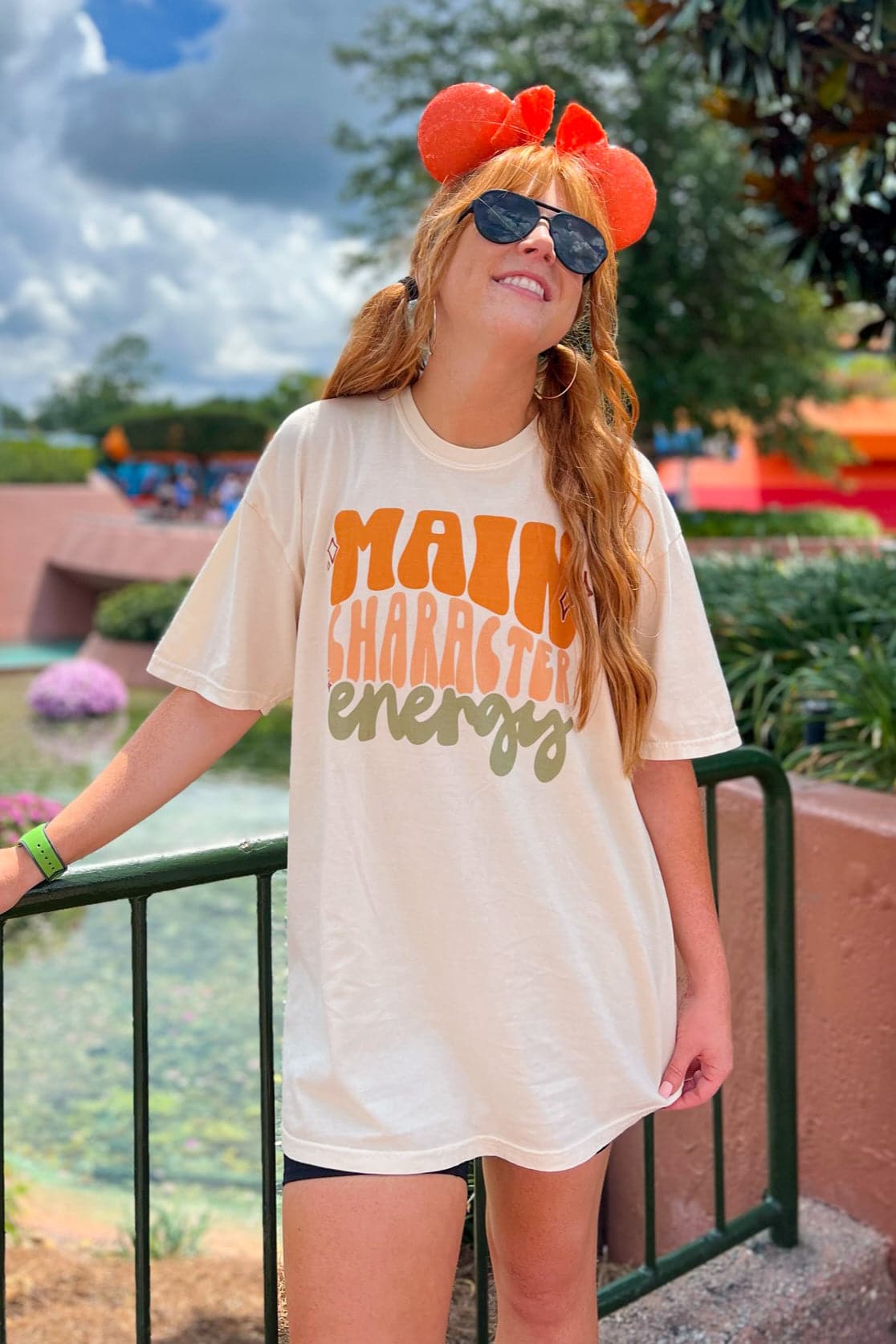  Main Character Energy Oversized Graphic Tee - kitchencabinetmagic