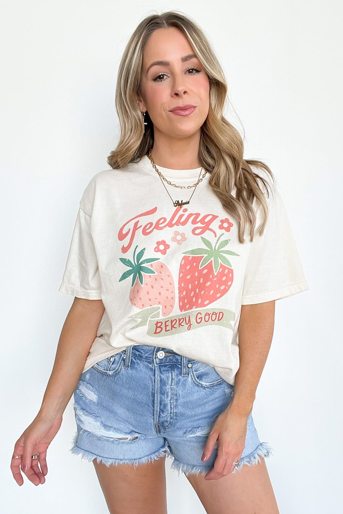  Feeling Berry Good Vintage Relaxed Graphic Tee | CURVE | PREORDER - kitchencabinetmagic