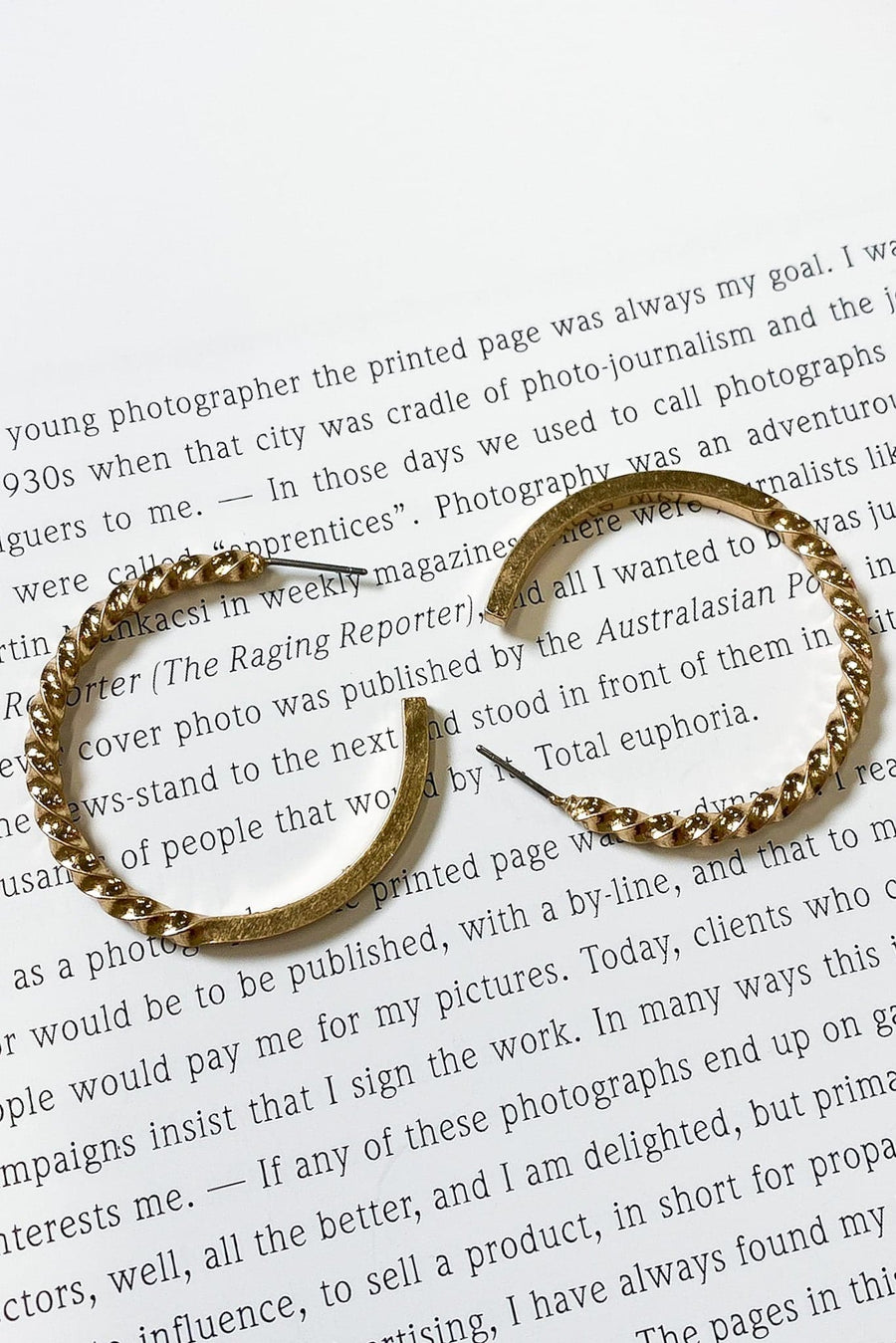Gold Glam Lifestyle Twist Detail Hoop Earrings - FINAL SALE - kitchencabinetmagic