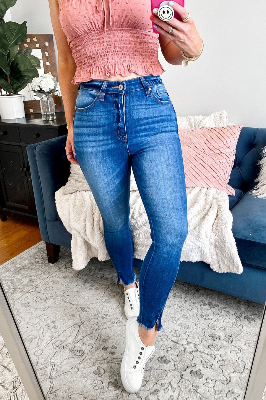 Medium / 1/24 Lorie Raw Hem Skinny Jeans - kitchencabinetmagic