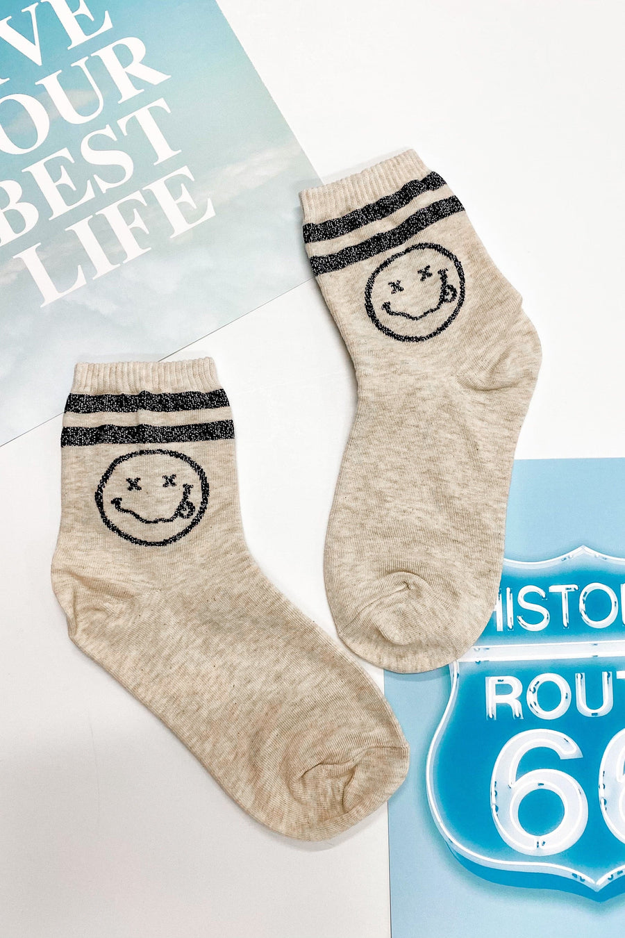 OS / Natural In Your Face Smiley Socks - FINAL SALE - kitchencabinetmagic