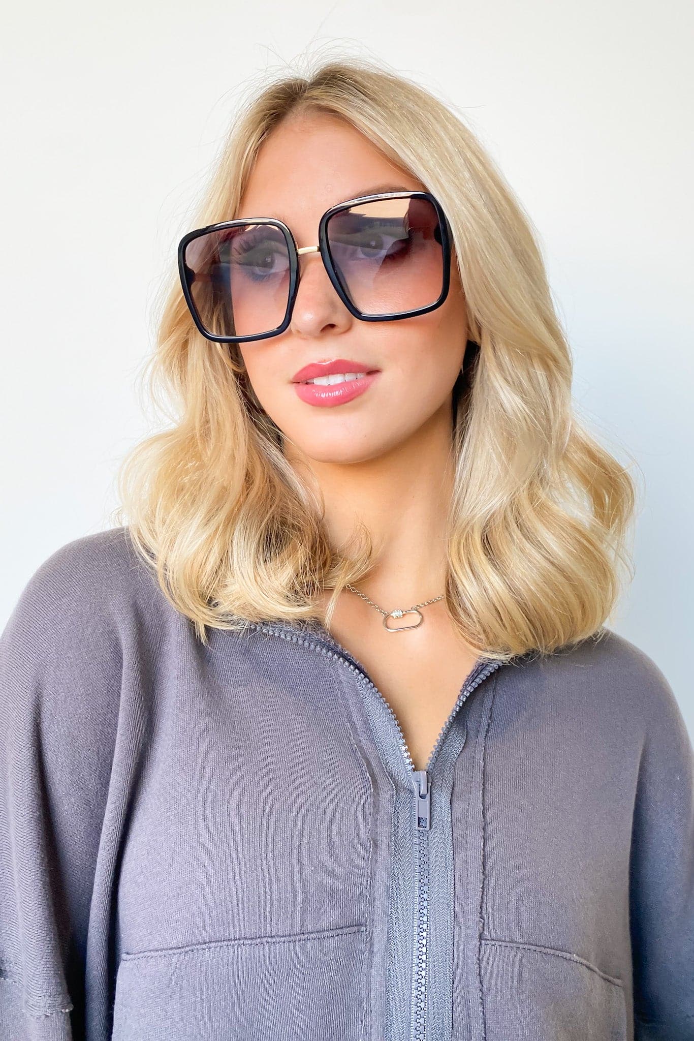  Main Frame Oversized Gradient Sunglasses - kitchencabinetmagic