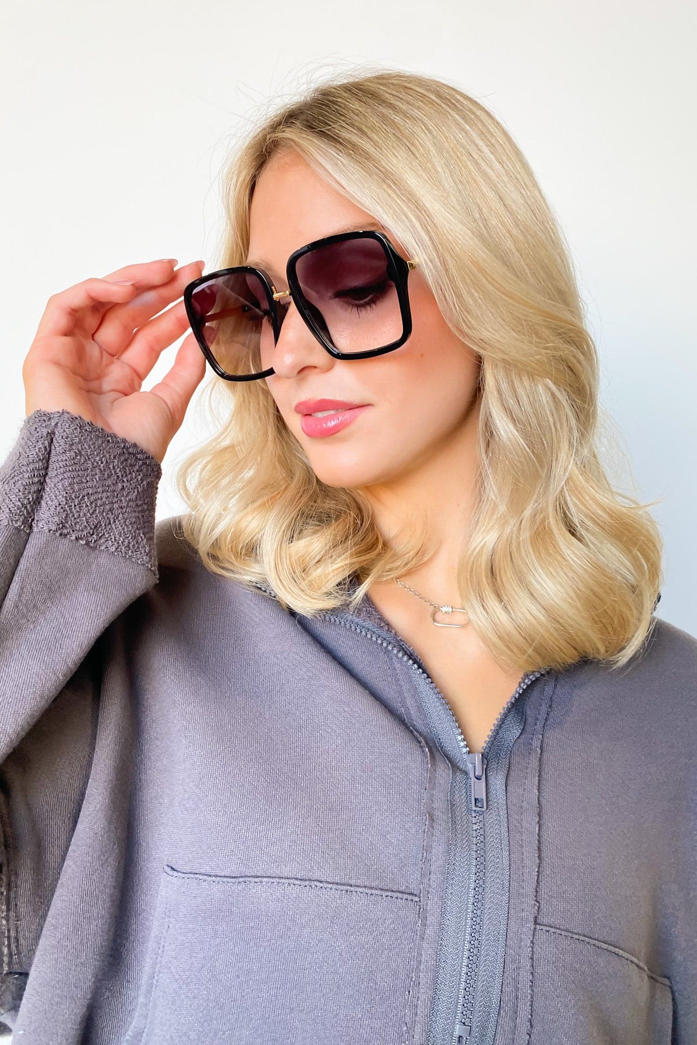  Main Frame Oversized Gradient Sunglasses - kitchencabinetmagic