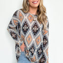 S / Gray Marvie Geo Print Relaxed Fit Top | CURVE - FINAL SALE - kitchencabinetmagic