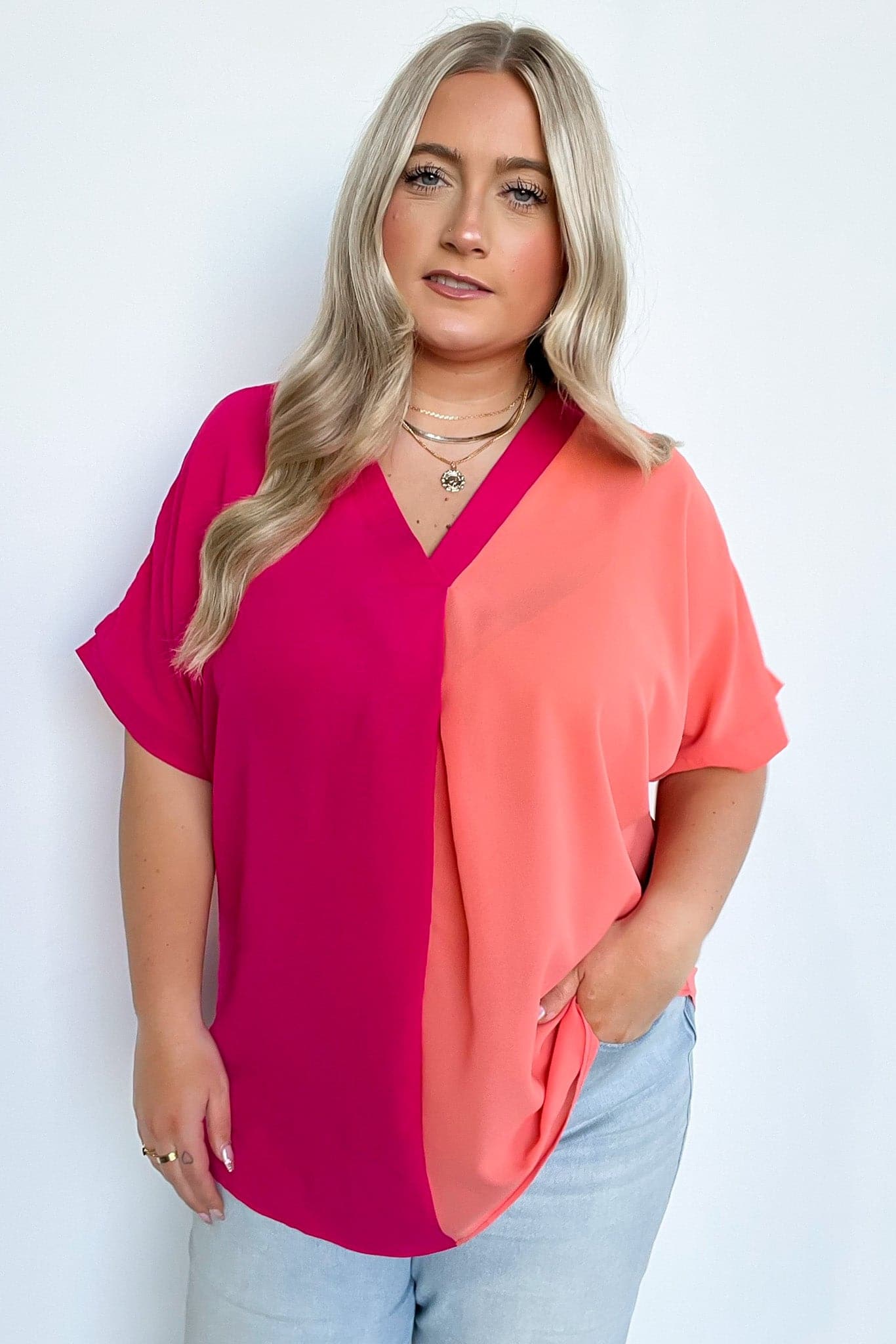  Mirellah Short Sleeve V-Neck Color Block Top | CURVE - FINAL SALE - kitchencabinetmagic