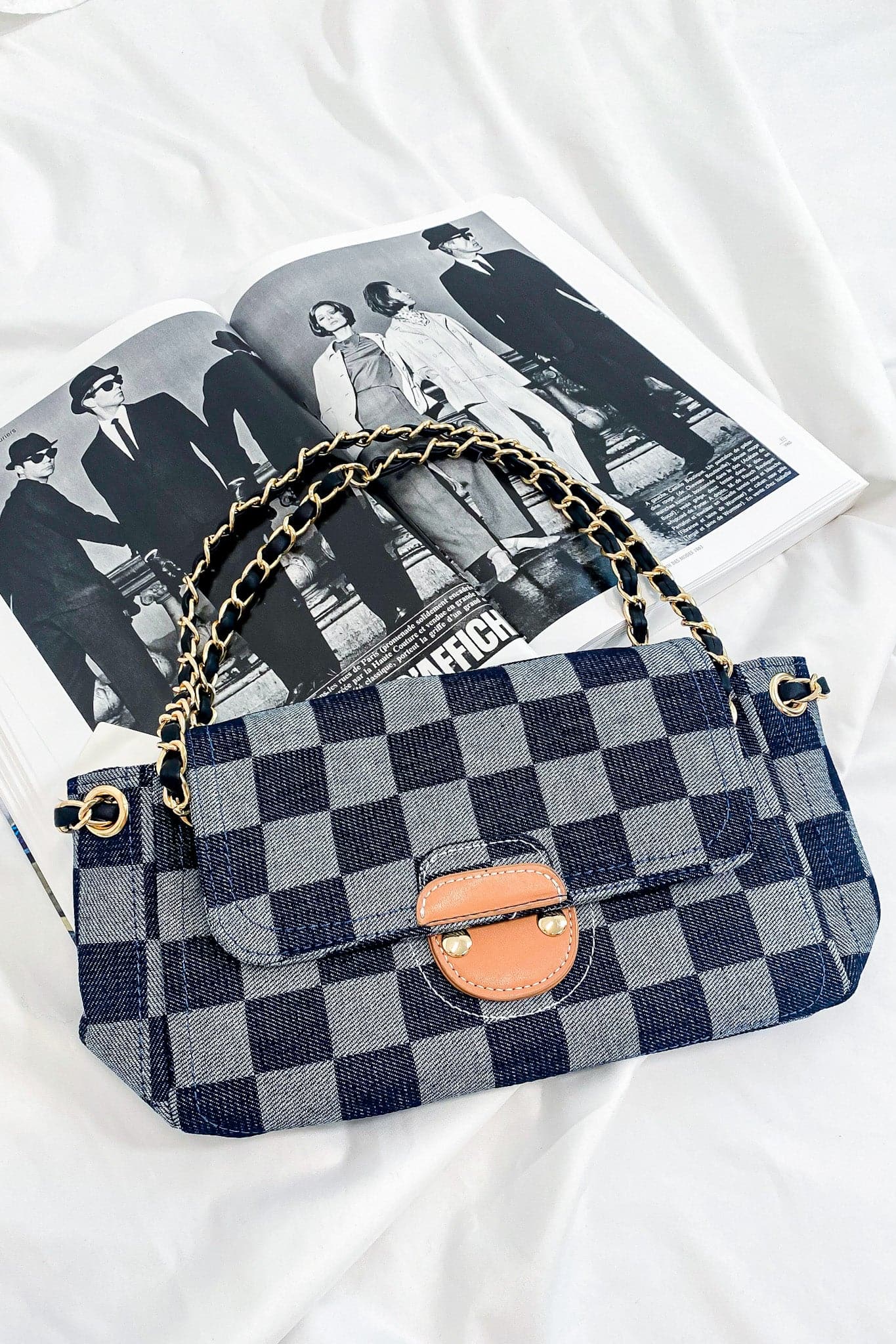  Notorious Style Checkered Chain Strap Bag - kitchencabinetmagic