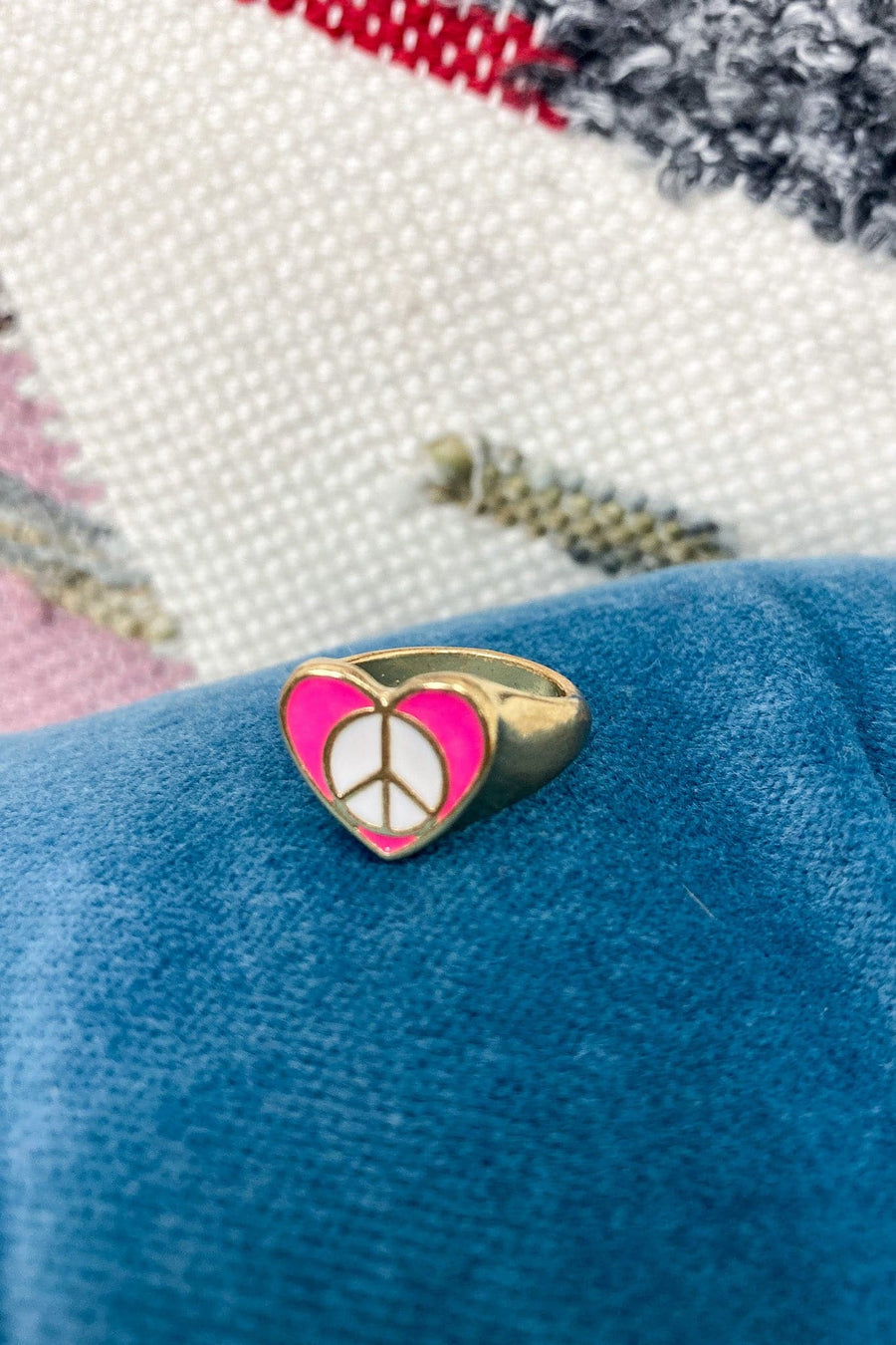  Peace and Love Ring - kitchencabinetmagic