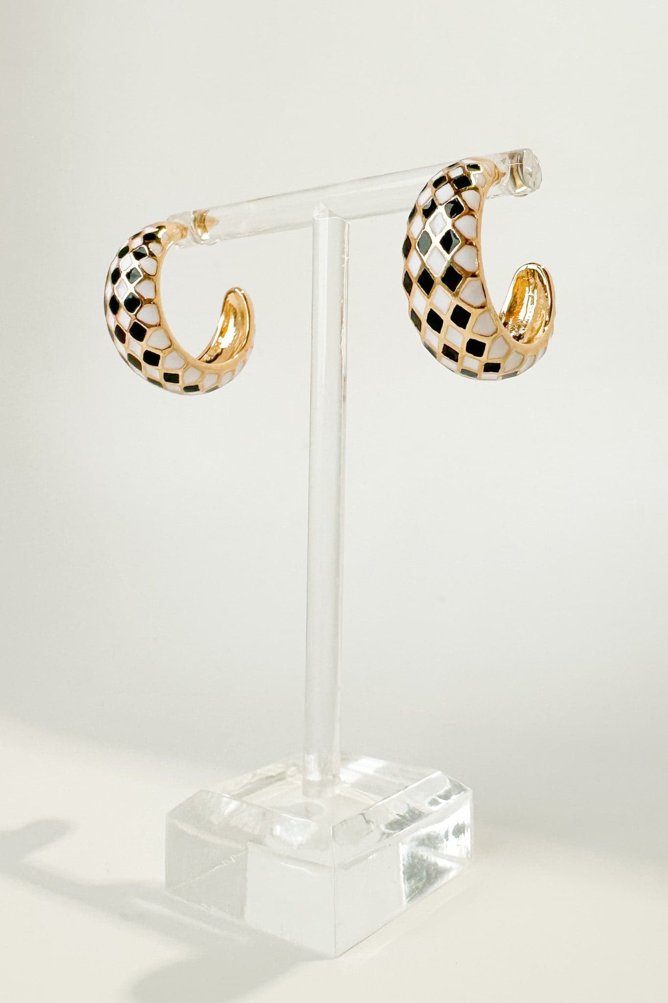 Gold Setting the Trend Checkered Hoop Earrings | PREORDER - kitchencabinetmagic