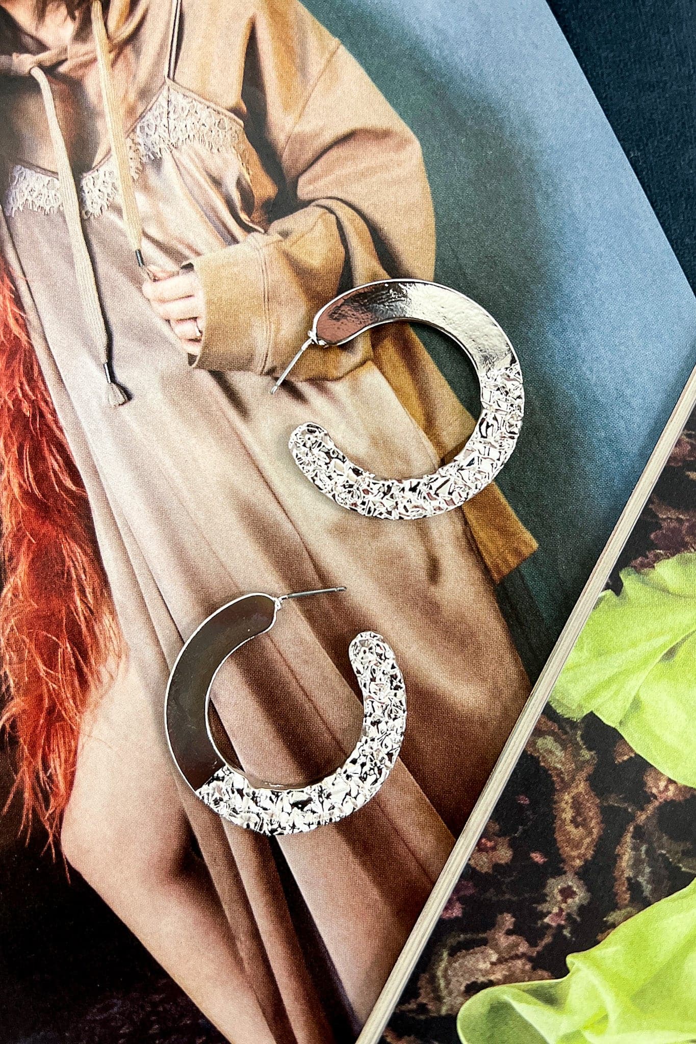 Silver Shining and Chic Hoop Earrings - kitchencabinetmagic