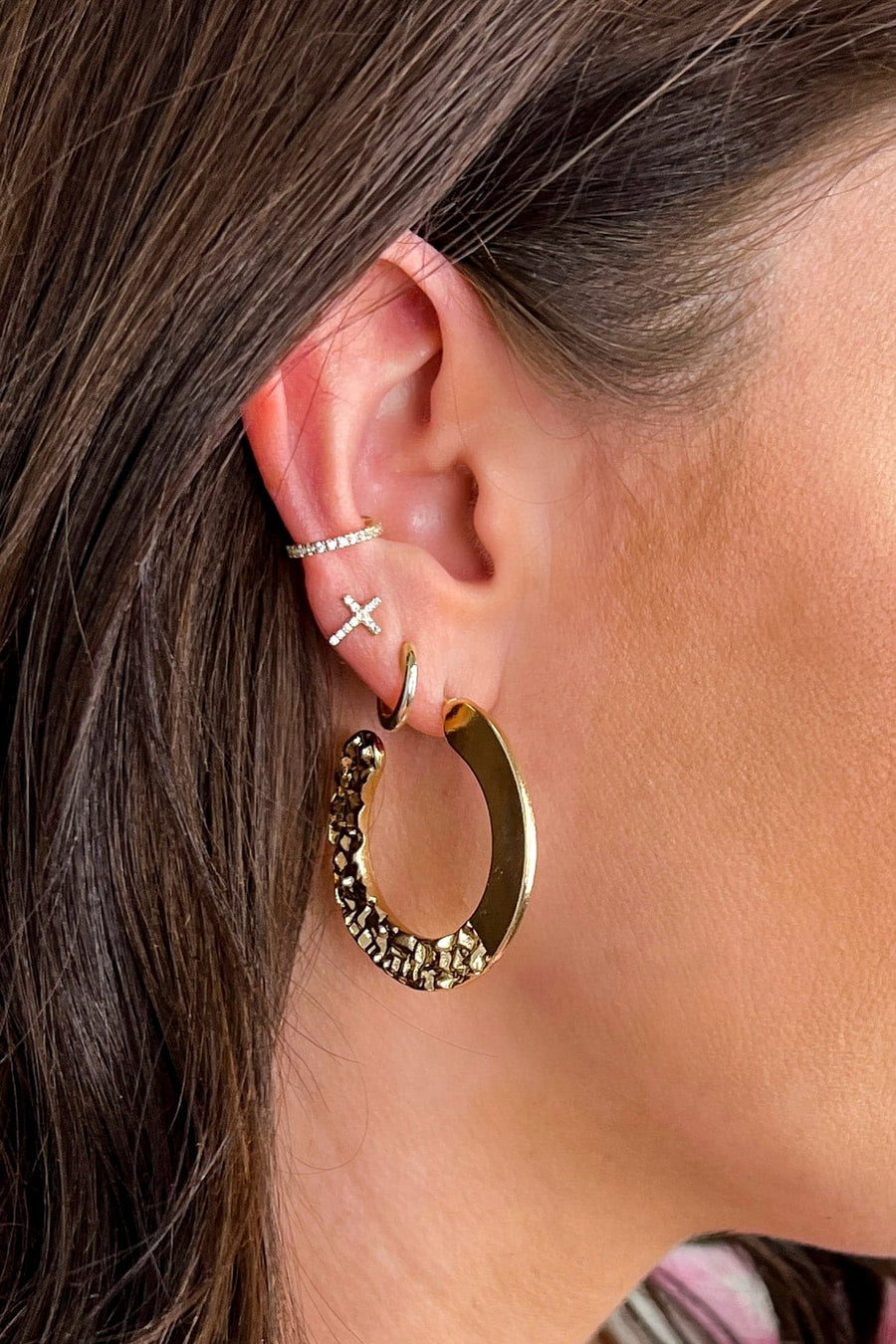 Gold Shining and Chic Hoop Earrings - kitchencabinetmagic