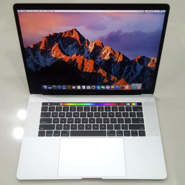 Apple Macbook Pro, Late 2016, Touch Bar Touch ID, 256GB, 15-Inch Retin