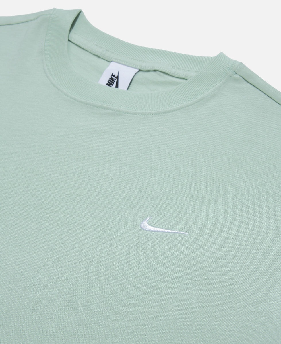 nike pistachio frost t shirt