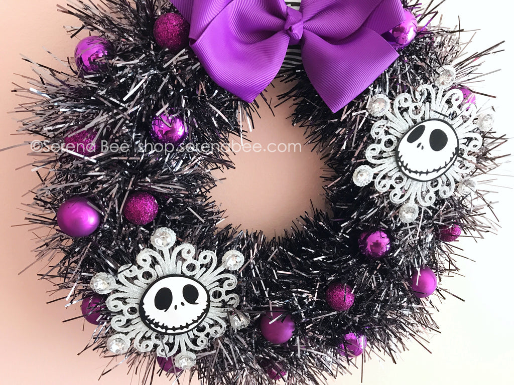 DIY Tinsel Wreath | Jack Skellington Wreath shop.serenabee.com