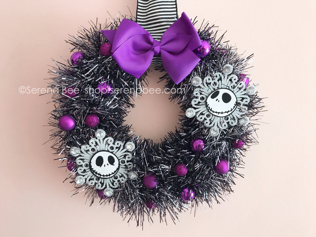 DIY Tinsel Wreath | Jack Skellington Wreath shop.serenabee.com