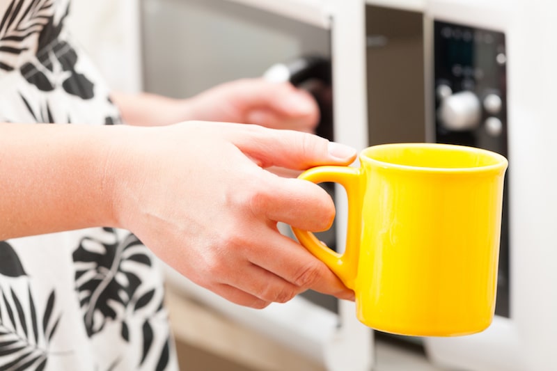 Is Making Green Tea In The Microwave Good or Bad?
