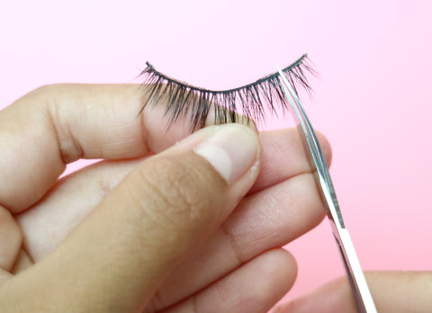 how to apply false lashes, false lashes, false eyelashes, how to trim false lashes, eyelash application