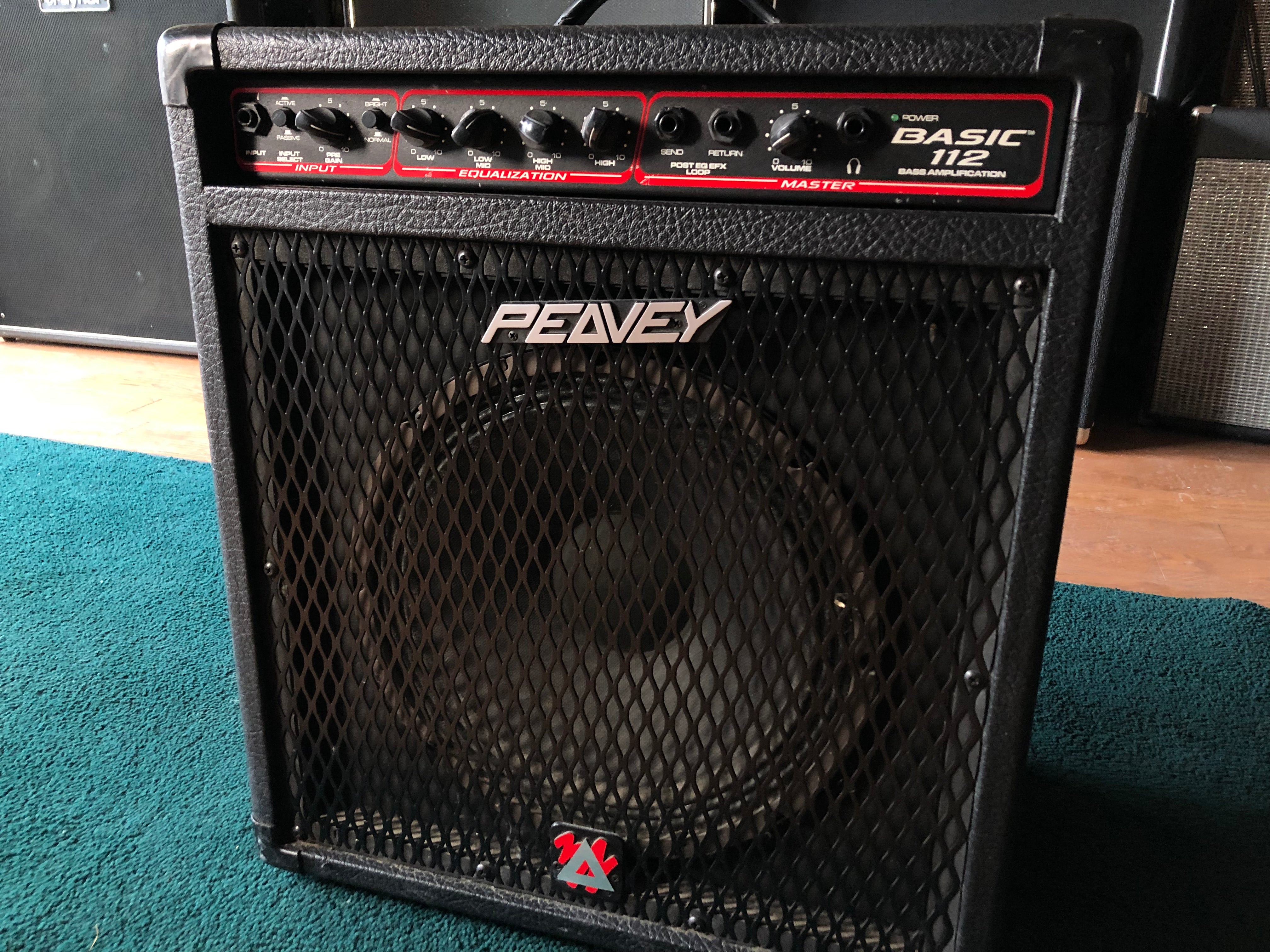 peavey basic 112 bass combo amp