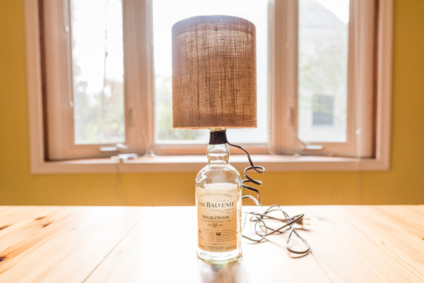 How to Make a Scotch Bottle Lamp aka 'The Perfect Gift for Dad - Read about DIY Bottle Lamp kits and projects at https://ilikethatlamp.com
