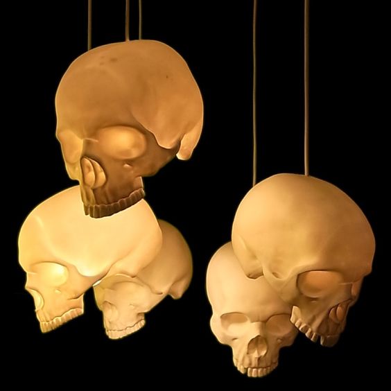 Scare Your Guests with These Spooky Halloween Lamps - Read more at www.ilikethatlamp.com