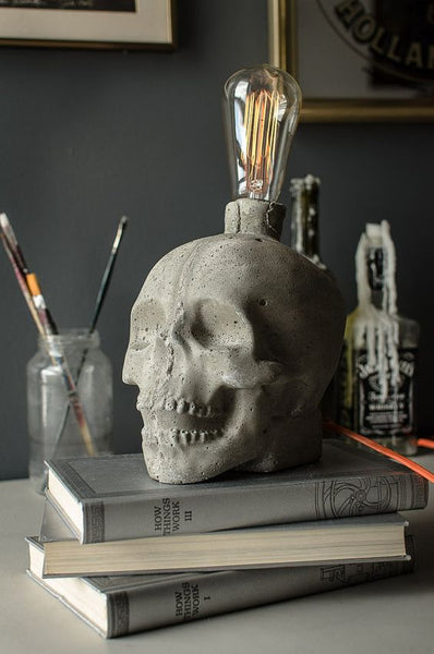 Scare Your Guests with These Spooky Halloween Lamps - Read more at www.ilikethatlamp.com