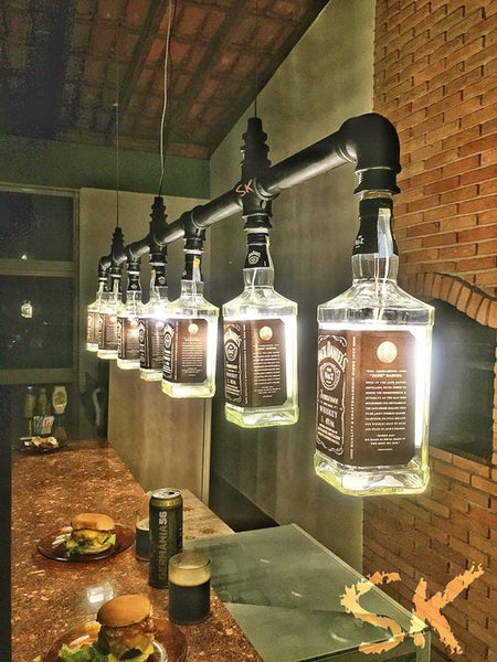 12 DIY Jack Daniel’s Whiskey Bottle Lamps Men Will Love - Read more at www.ilikethatlamp.com