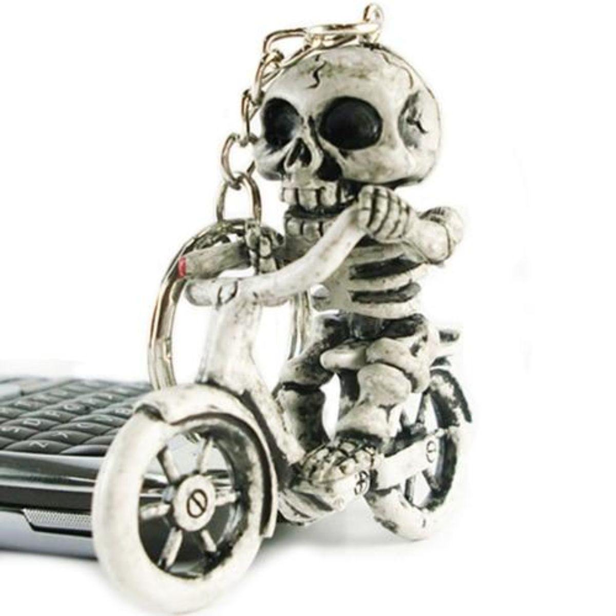 12 pcs Heavy Cool Men's Ghost Skull White Totem Biker Keychain 