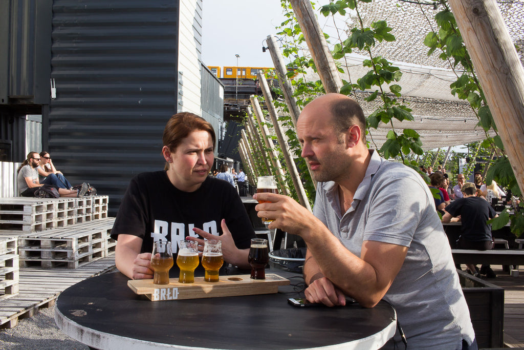 Veronica Mentzel und Jörn Gutowski beim Bier Tasting von BRLO
